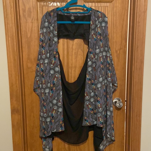 Torrid Nightmare Before Christmas stained glass kimono cut out back NWOT size 6 - Picture 3 of 5